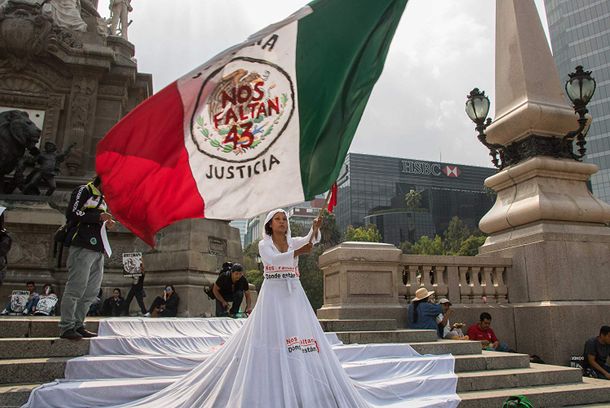 still / picture for La Lucha Sigue. El caso Ayotzinapa